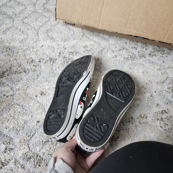Converse Hello Kitty Sneakers - Picture 2 of 9